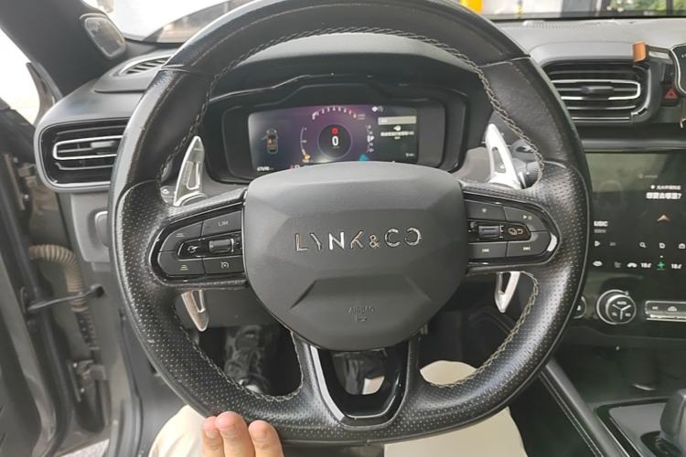 Used Lynk & Co 03 2022 2.0TD DCT JingPro Steering Wheel