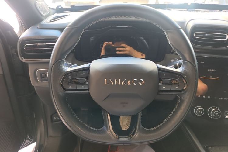 Used Lynk & Co 03 2022 2.0TD DCT JingPro Steering Wheel