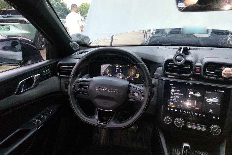 Used Lynk & Co 03 2022 1.5TD DCT JingPro Steering Wheel