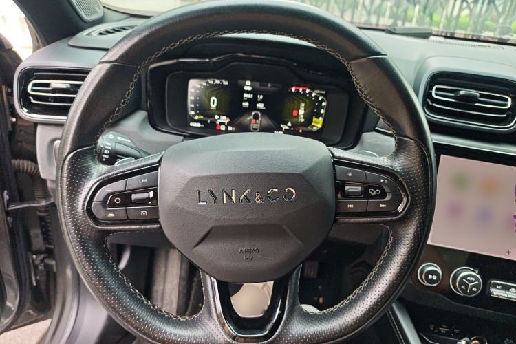 Used Lynk & Co 03 2022 2.0TD DCT JingPro Steering Wheel
