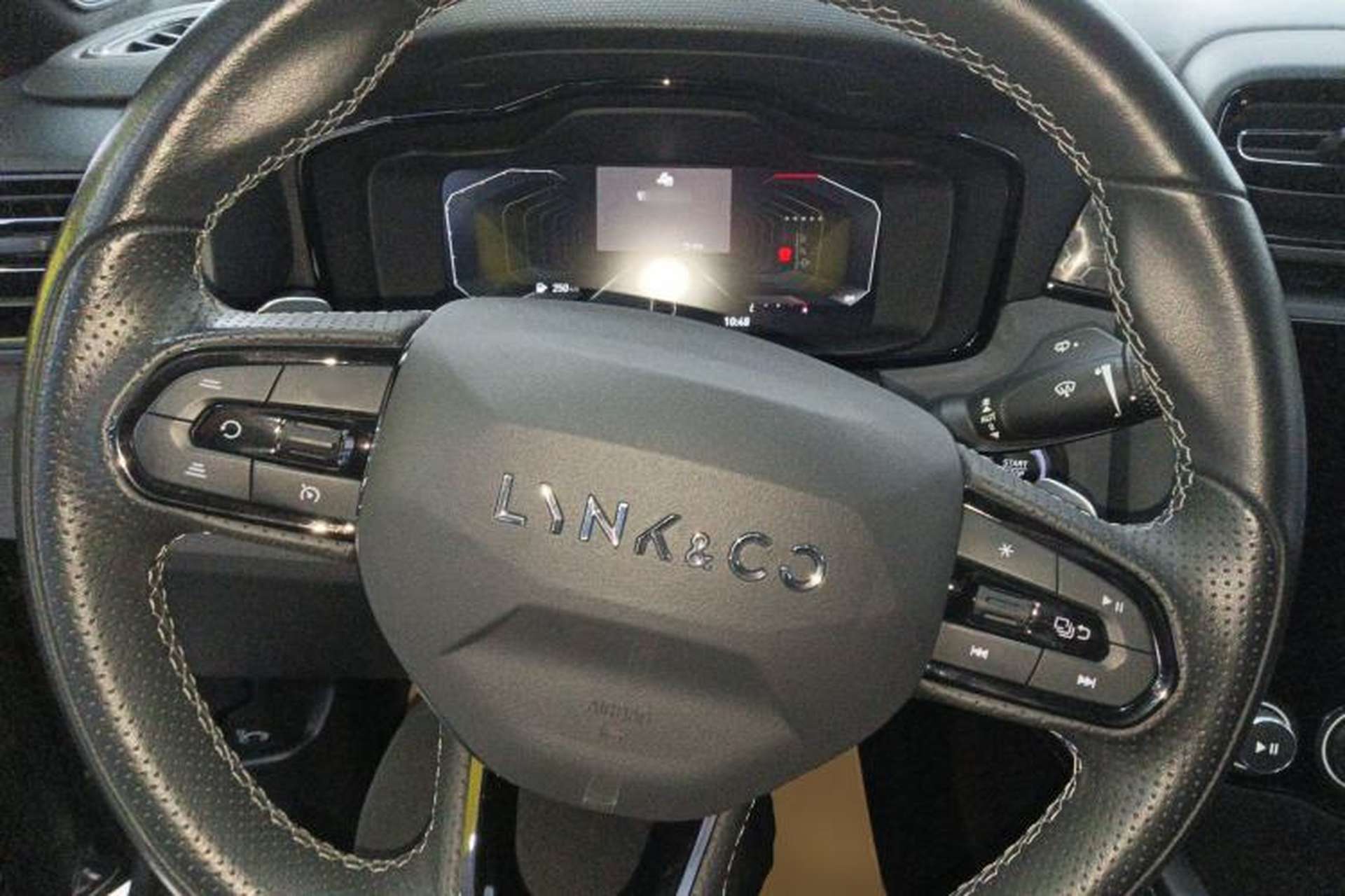 Used Lynk & Co 03 2022 2.0TD DCT JingPro Steering Wheel
