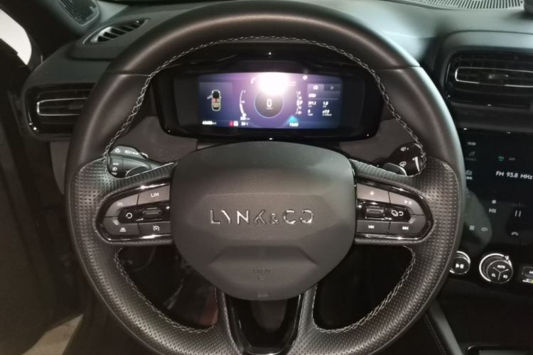 Used Lynk & Co 03 2022 2.0TD DCT GenioPlus Steering Wheel