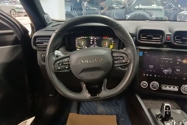 Used Lynk & Co 03 2022 2.0TD DCT JingPro Steering Wheel