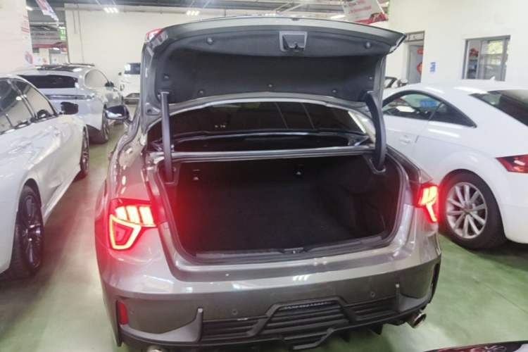Used Lynk & Co 03 2022 2.0TD DCT JingPro Trunk