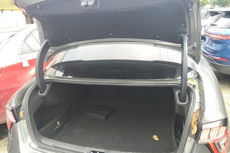Used Lynk & Co 03 2022 1.5TD DCT JingPro Trunk
