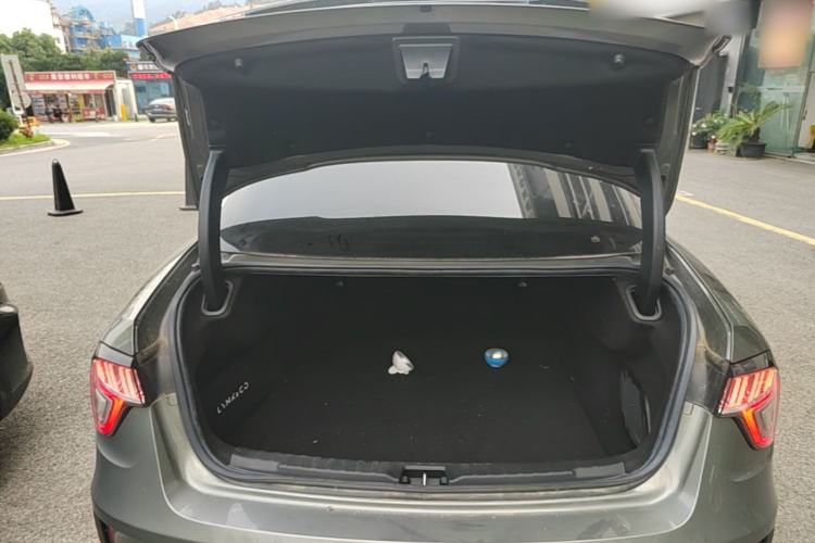 Used Lynk & Co 03 2022 2.0TD DCT JingPro Trunk