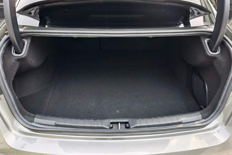 Used Lynk & Co 03 2022 2.0TD DCT JingPro Trunk