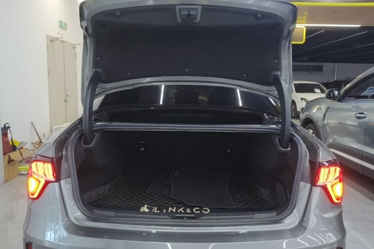 Used Lynk & Co 03 2022 2.0TD DCT JingPro Trunk