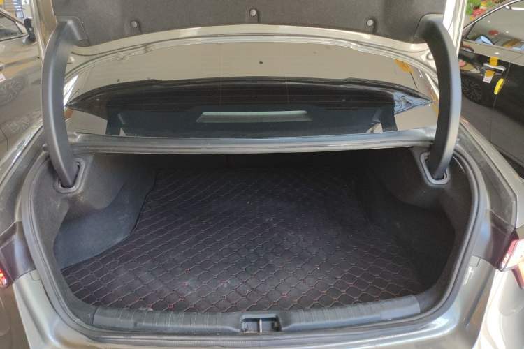 Used Lynk & Co 03 2022 1.5TD DCT JingPlus Trunk