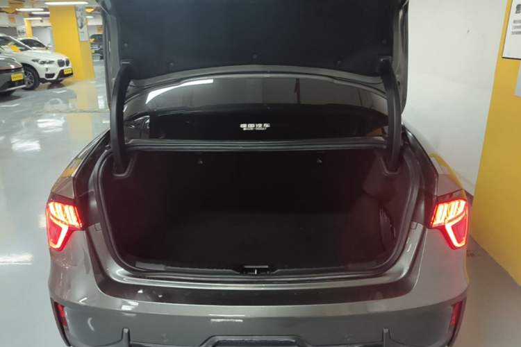 Used Lynk & Co 03 2022 1.5TD DCT JingPro Trunk