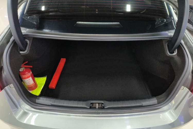 Used Lynk & Co 03 2022 1.5TD DCT JingPlus Trunk