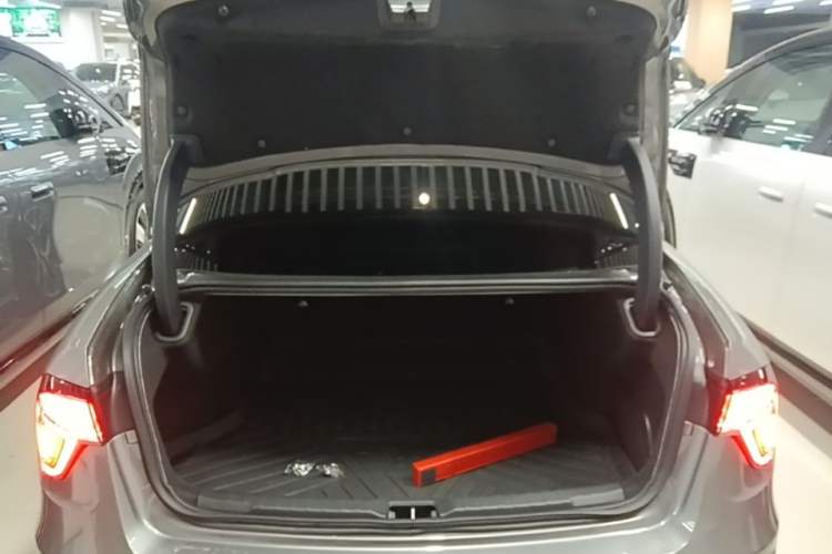 Used Lynk & Co 03 2022 2.0TD DCT JingPro Trunk