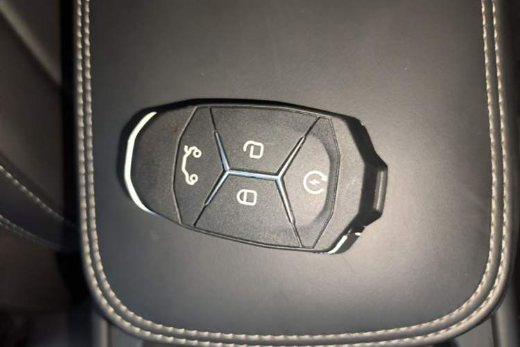 Used Lynk & Co 03 2022 2.0TD DCT JingPro Vehicle Key