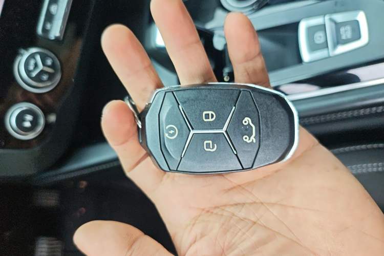 Used Lynk & Co 03 2022 2.0TD DCT JingPro Vehicle Key