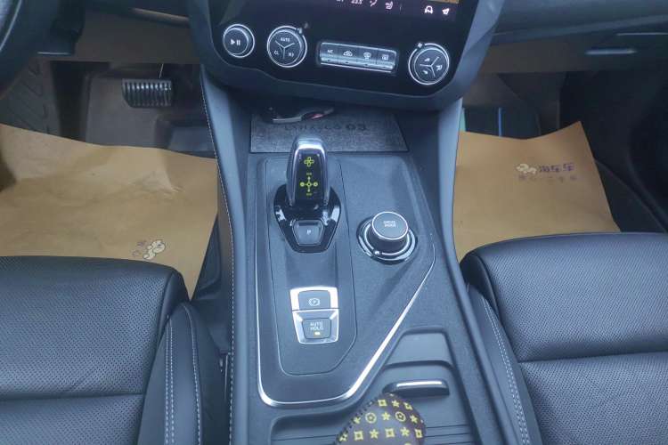 Used Lynk & Co 03 2022 2.0TD DCT JingPro Gear Lever