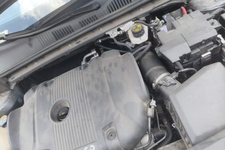 Used Lynk & Co 03 2022 2.0TD DCT JingPro Engine Bay