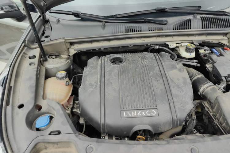 Used Lynk & Co 03 2022 1.5TD DCT JingPro Engine Bay Right