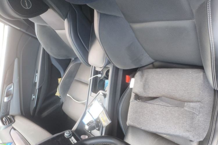 Used Lynk & Co 03 2022 2.0TD DCT JingPro Left Front Seat