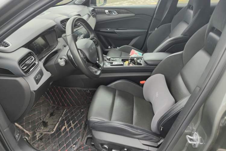 Used Lynk & Co 03 2022 1.5TD DCT JingPro Left Front Seat