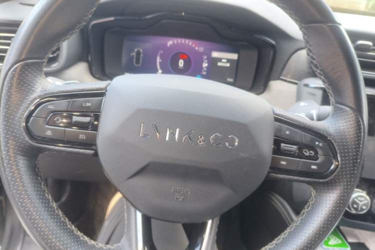 Used Lynk & Co 03 2022 2.0TD DCT JingPro Steering Wheel