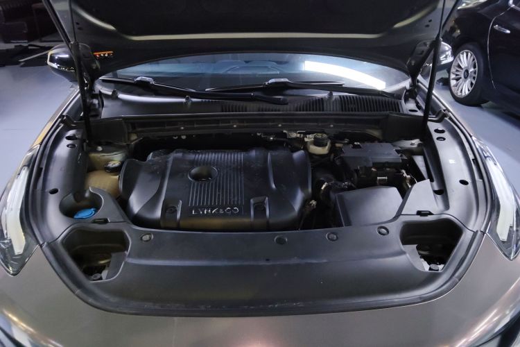Used Lynk & Co 03 2022 2.0TD DCT JingPro Engine Bay