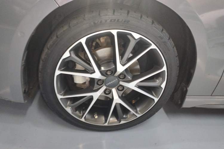 Used Lynk & Co 03 2022 2.0TD DCT JingPro Exterior 7