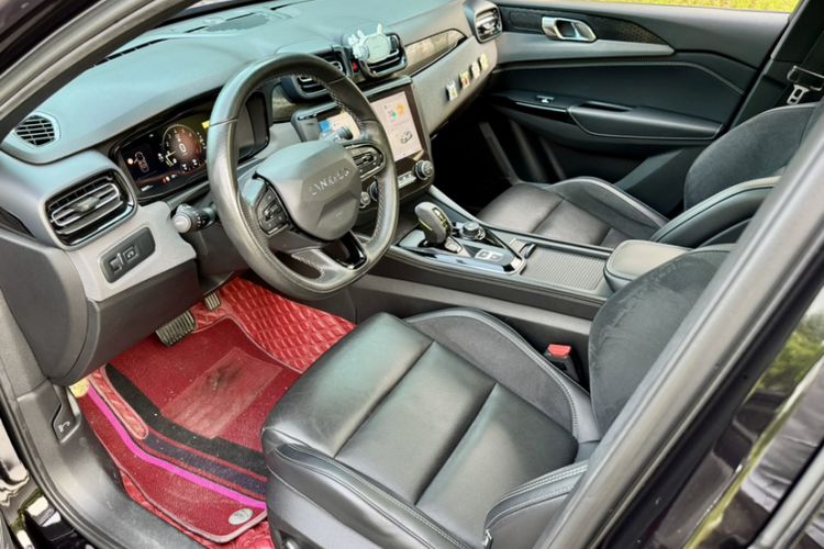 Used Lynk & Co 03 2022 2.0TD DCT JingPro Interior 1