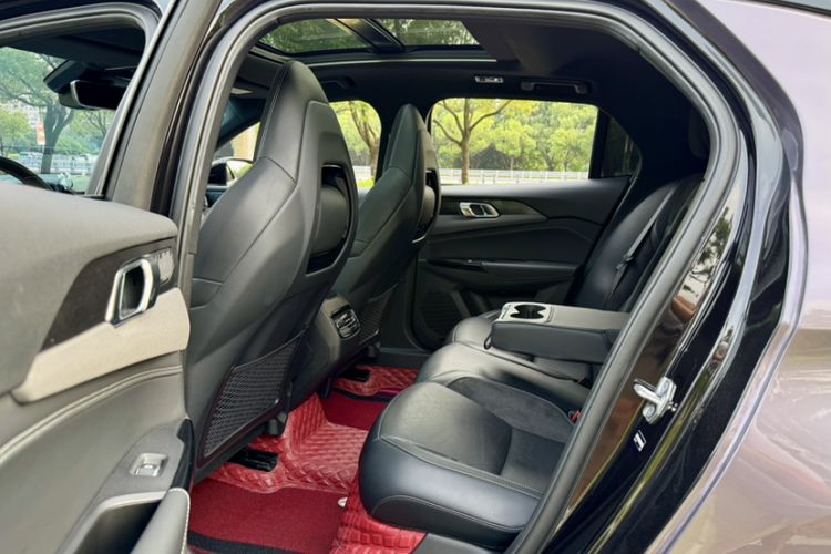 Used Lynk & Co 03 2022 2.0TD DCT JingPro Interior 2