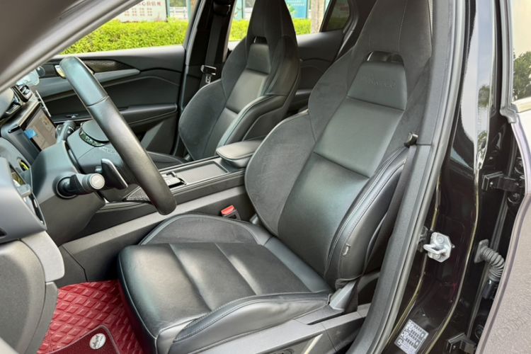 Used Lynk & Co 03 2022 2.0TD DCT JingPro Left Front Seat
