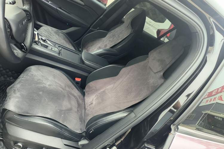 Used Lynk & Co 03 2022 2.0TD DCT JingPro Left Front Seat
