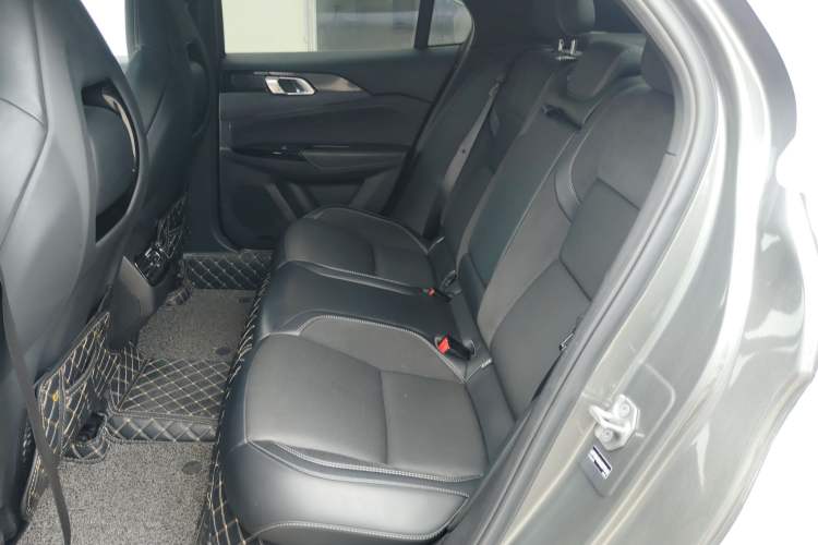 Used Lynk & Co 03 2022 2.0TD DCT JingPro Left Rear Seat