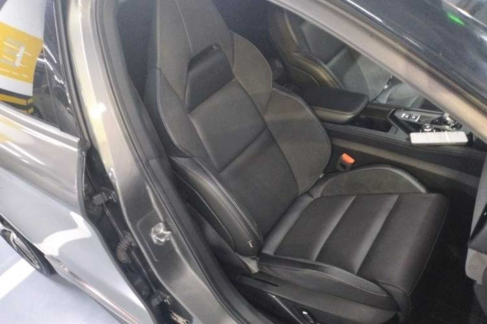 Used Lynk & Co 03 2022 2.0TD DCT JingPro Right Front Seat
