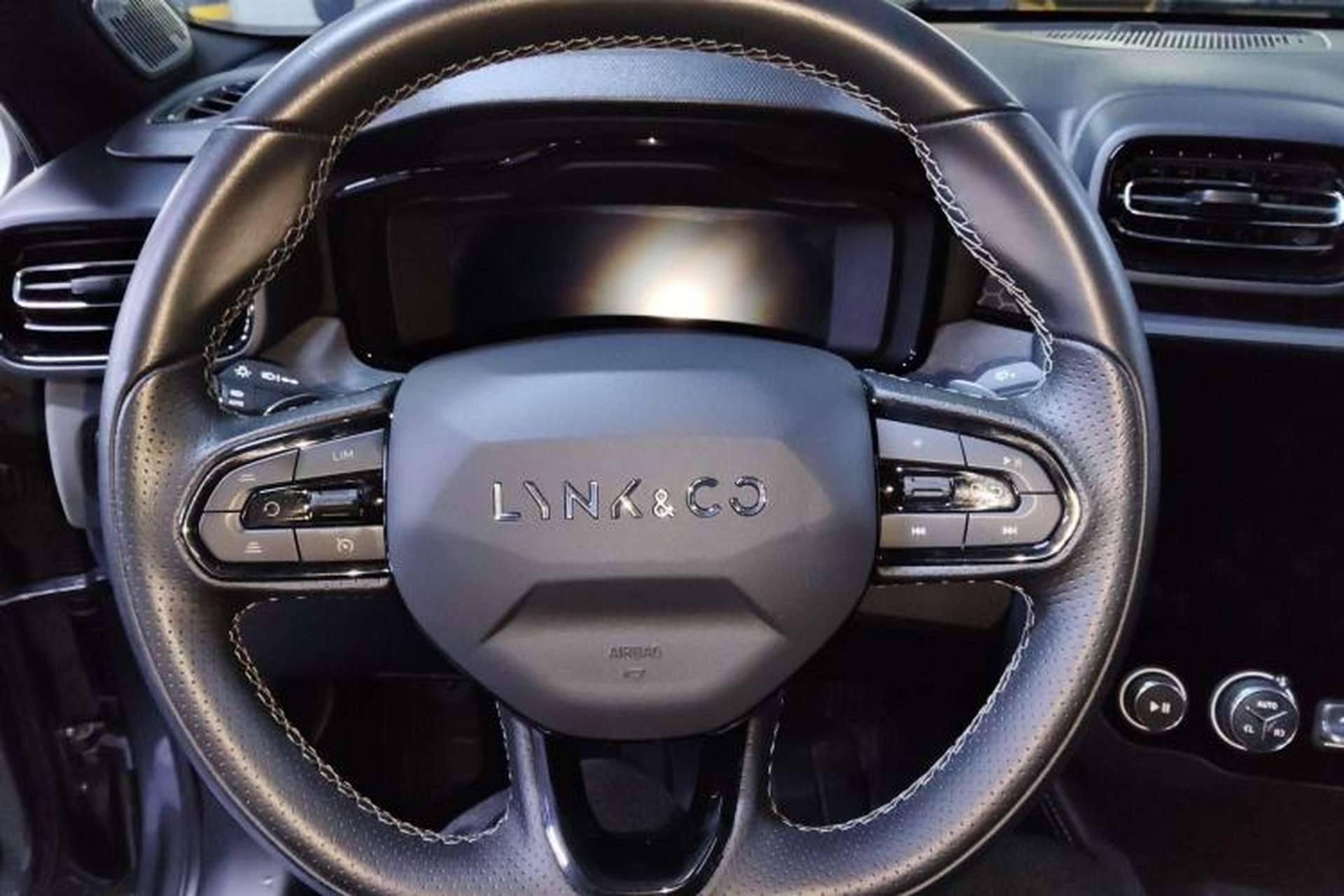 Used Lynk & Co 03 2022 2.0TD DCT JingPro Steering Wheel