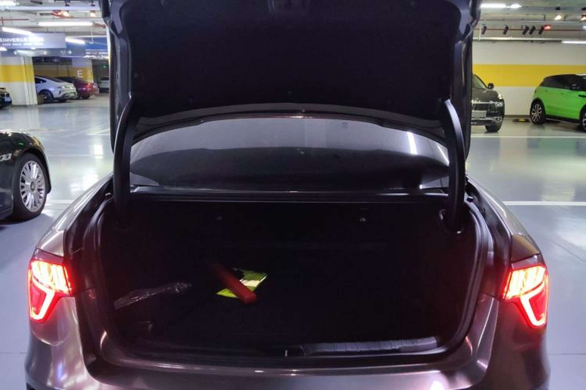 Used Lynk & Co 03 2022 2.0TD DCT JingPro Trunk
