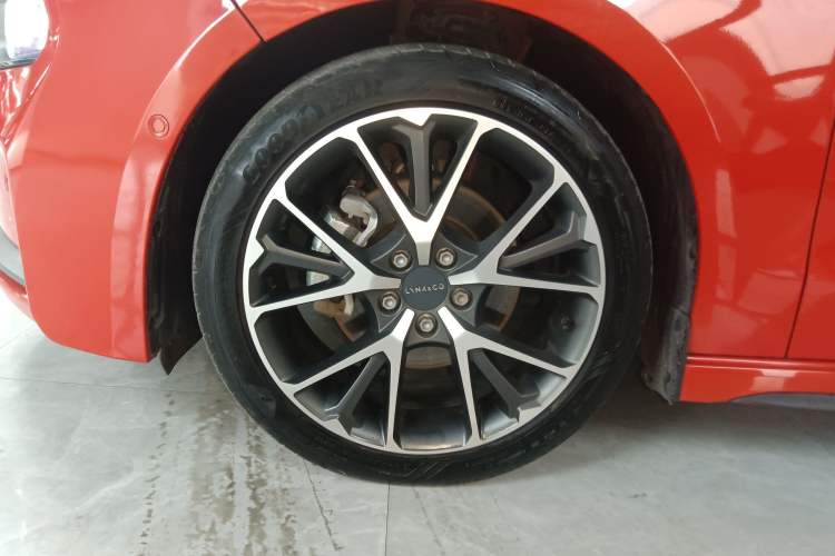 Used Lynk & Co 03 2022 1.5TD DCT JingPro Exterior 4