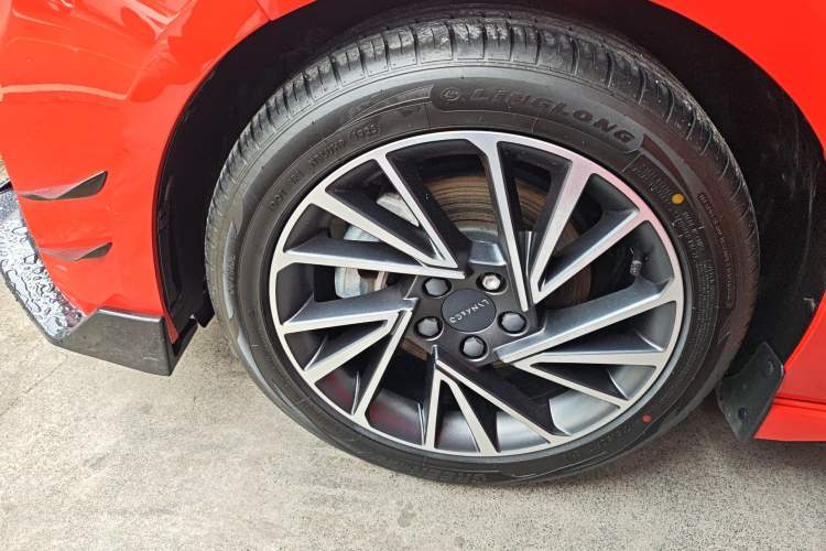 Used Lynk & Co 03 2022 1.5TD DCT JingPlus Exterior 4