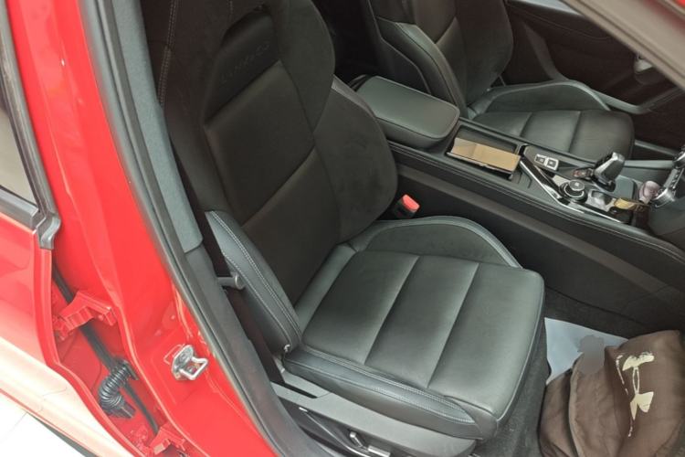 Used Lynk & Co 03 2022 1.5TD DCT JingPro Right Front Seat