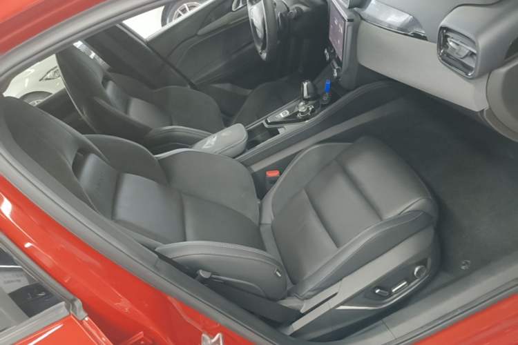Used Lynk & Co 03 2022 1.5TD DCT JingPro Right Front Seat