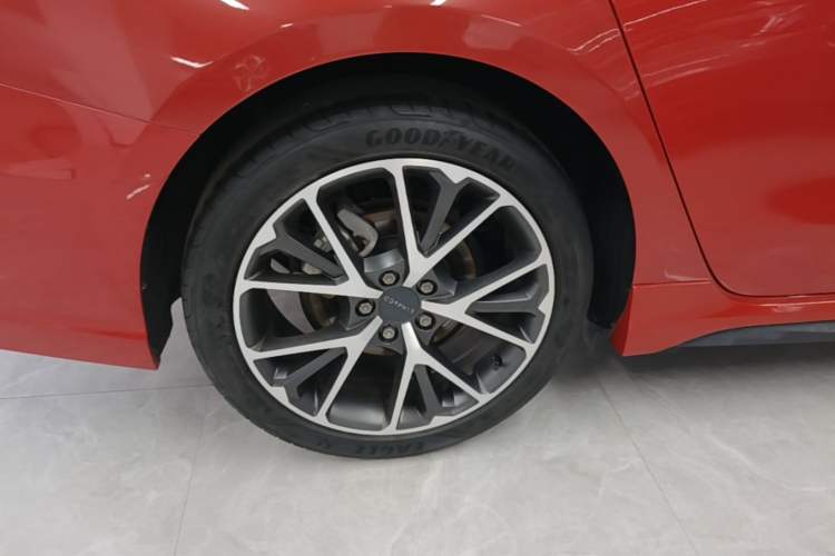 Used Lynk & Co 03 2022 1.5TD DCT JingPro Right Rear Wheel Hub
