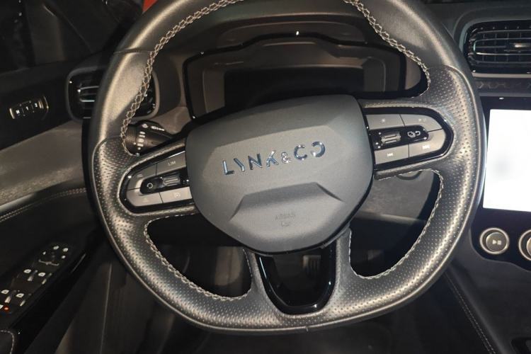 Used Lynk & Co 03 2022 2.0TD DCT JingPro Steering Wheel