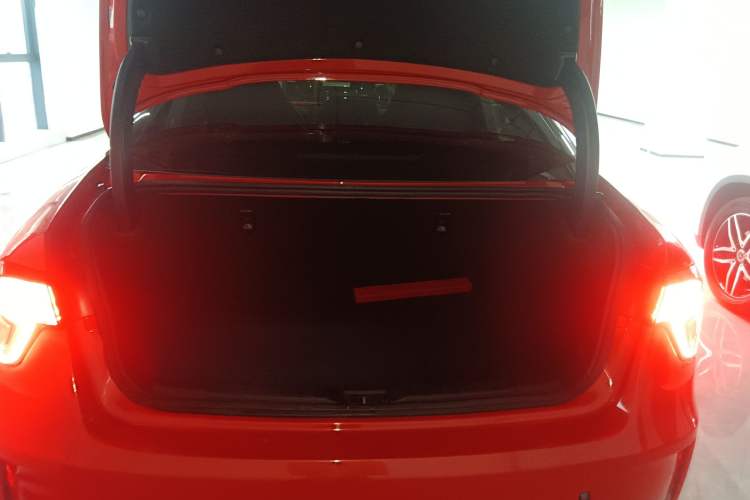 Used Lynk & Co 03 2022 1.5TD DCT JingPro Trunk