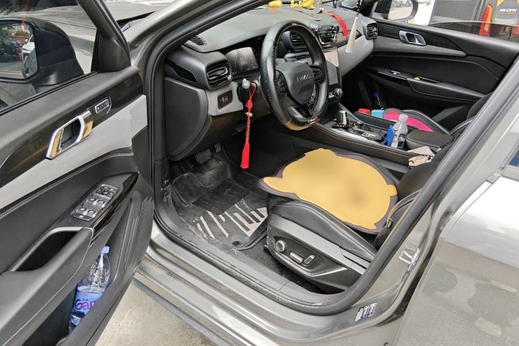 Used Lynk & Co 03 2022 2.0TD DCT JingPro Driver Seat