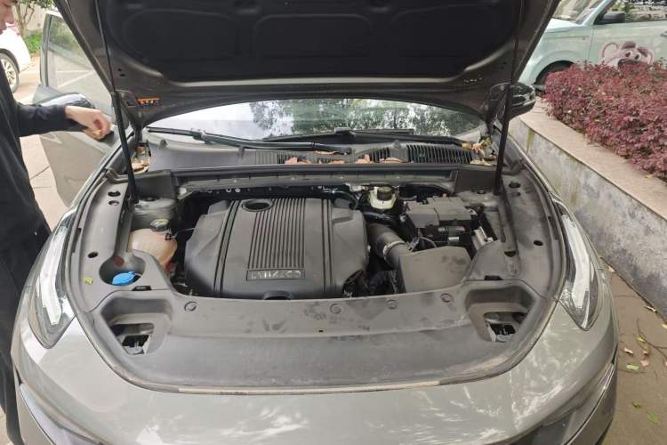 Used Lynk & Co 03 2022 1.5TD DCT JingPro Engine Bay