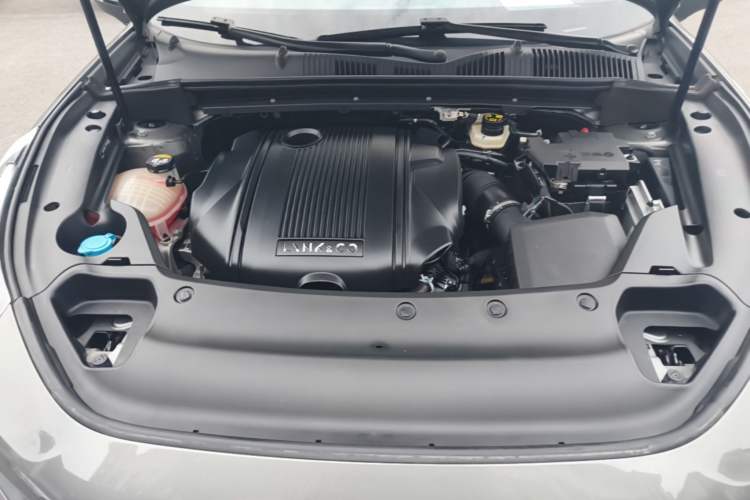 Used Lynk & Co 03 2022 1.5TD DCT JingPro Engine Bay