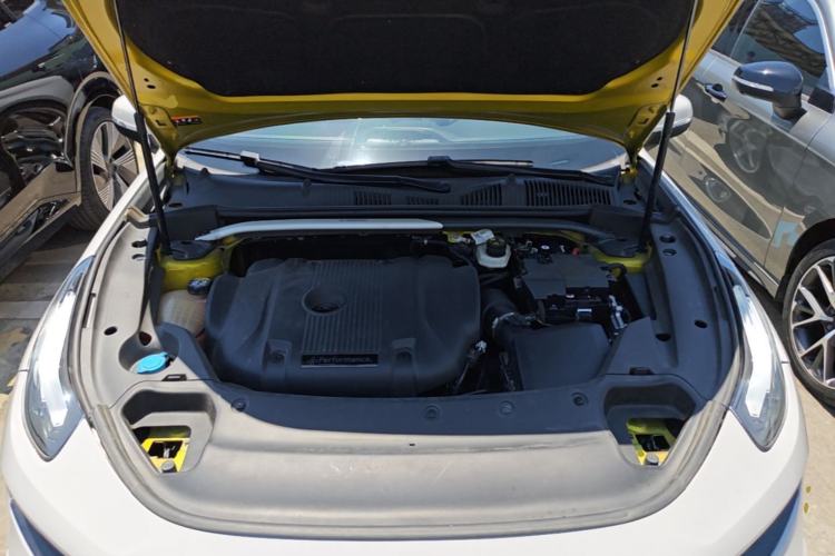 Used Lynk & Co 03 2022 03+ 2.0TD Automatic Wind-Chasing Edition Engine Bay