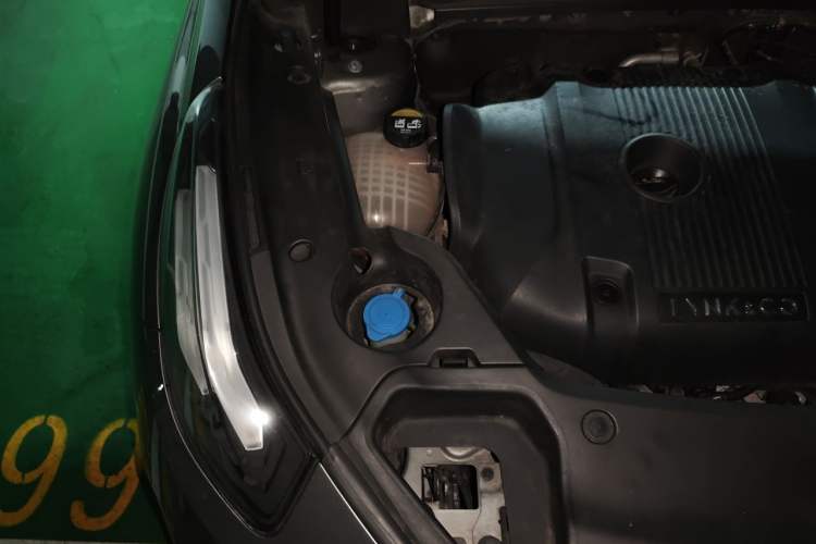 Used Lynk & Co 03 2022 2.0TD DCT GenioPlus Engine Bay Right