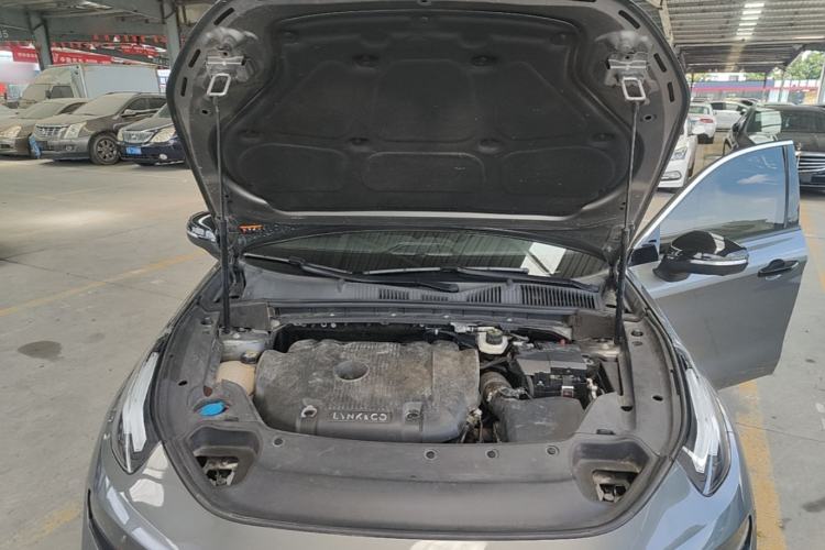 Used Lynk & Co 03 2022 2.0TD DCT JingPro Engine Bay