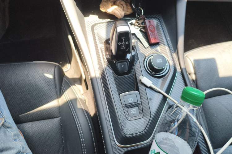 Used Lynk & Co 03 2022 2.0TD DCT JingPro Gear Lever