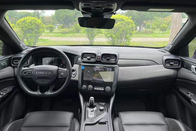 Used Lynk & Co 03 2022 2.0TD DCT JingPro Interior 2