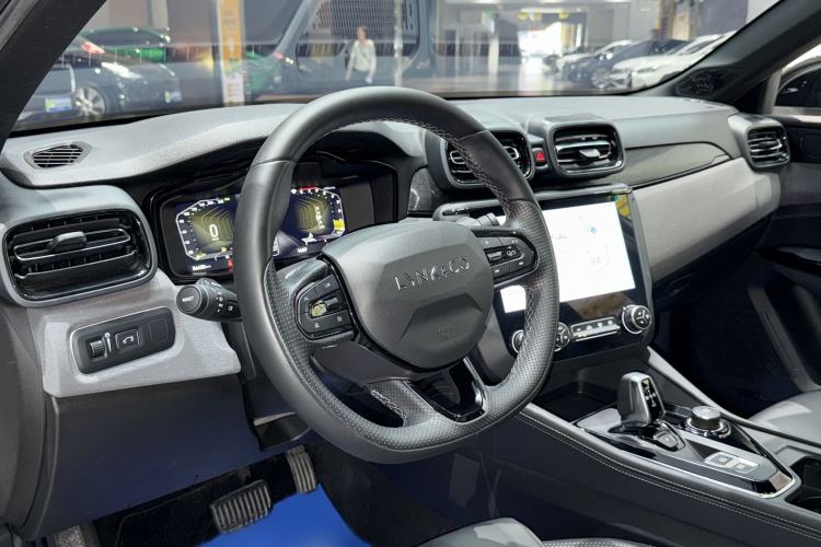 Used Lynk & Co 03 2022 1.5TD DCT JingPlus Interior 2